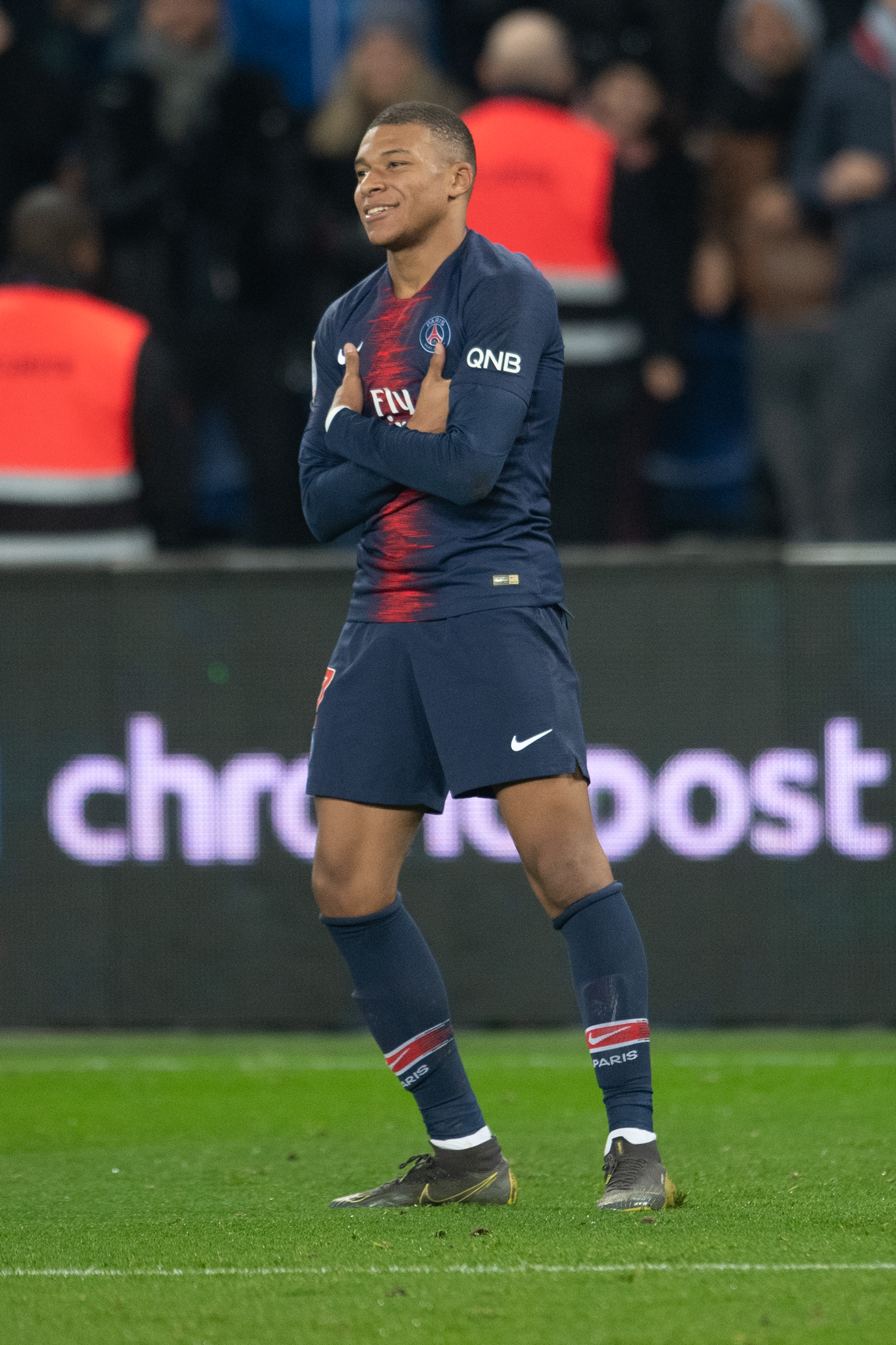 瑞典青年足球主管指责哥本哈根足球俱乐部挖走八岁球员（瑞典青训负责人指控哥本哈根俱乐部挖走一名8岁球员）