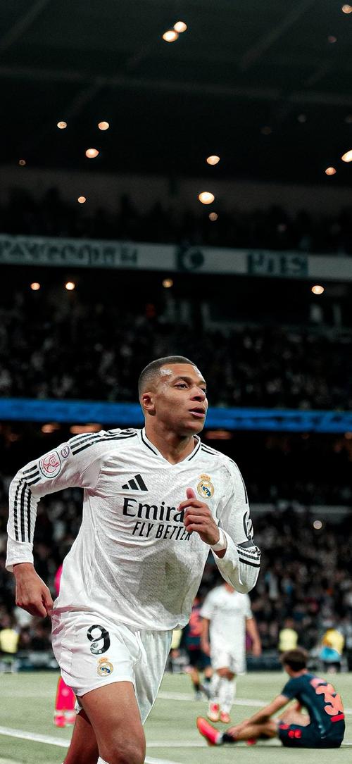 BBC：如果收到合适的报价，热刺愿意出售约翰逊（BBC：若报价到位，热刺愿放行约翰逊）