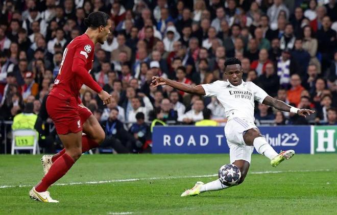 欧冠战报：里奥斯传射巴雷罗破门，本菲卡2-0完胜那不勒斯（欧冠：里奥斯一传一射巴雷罗建功，本菲卡2-0力克那不勒斯）