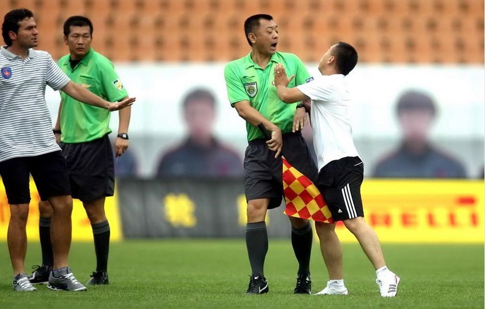 如何打出更有效的团队传切？（提升团队传切效率的关键策略）